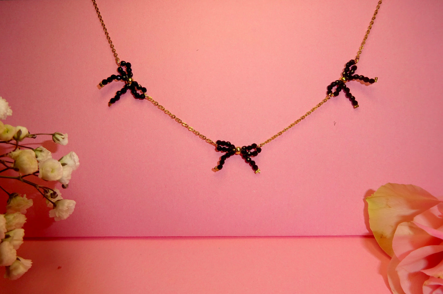 Bows necklace