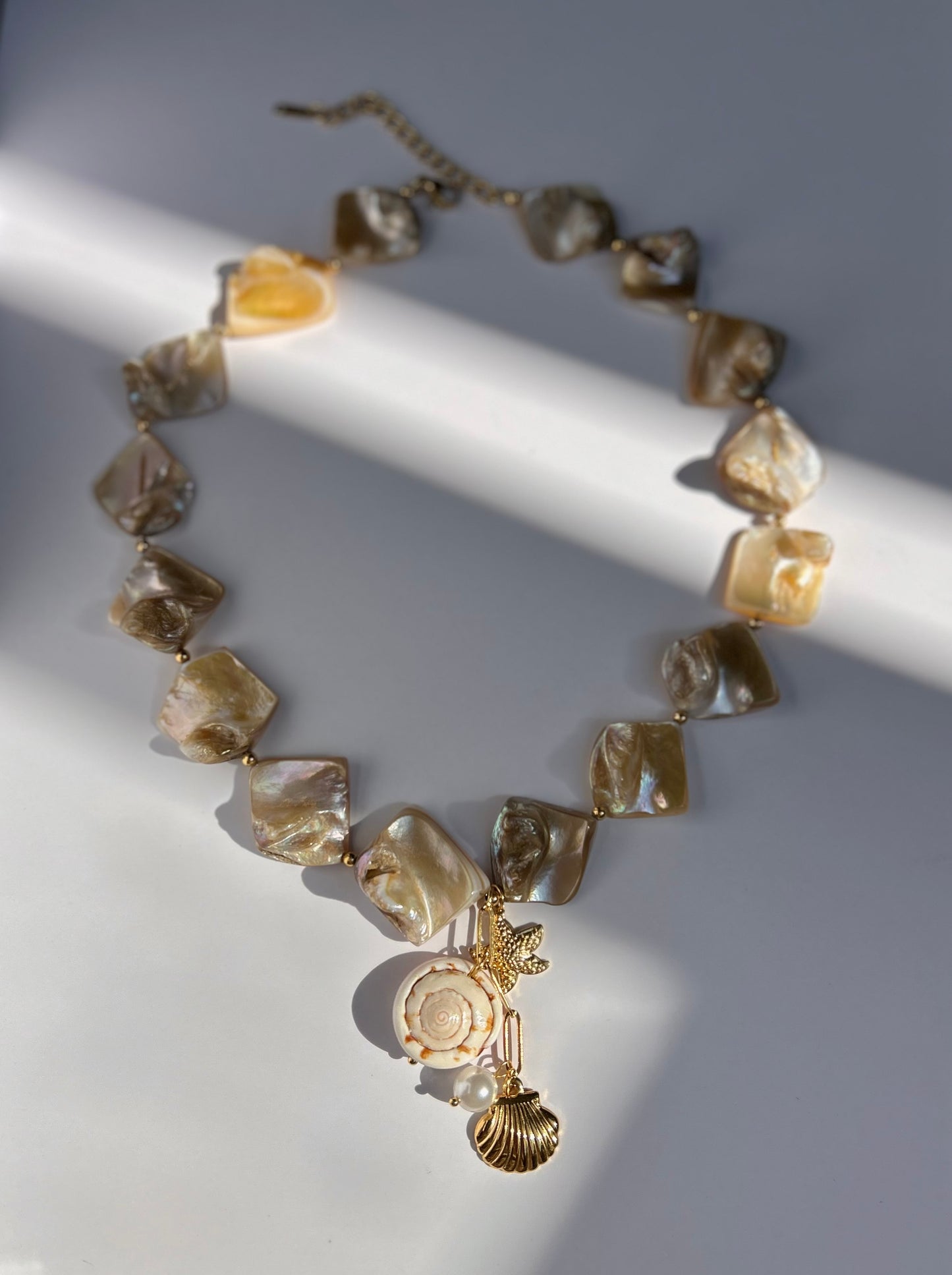 Elvira necklace
