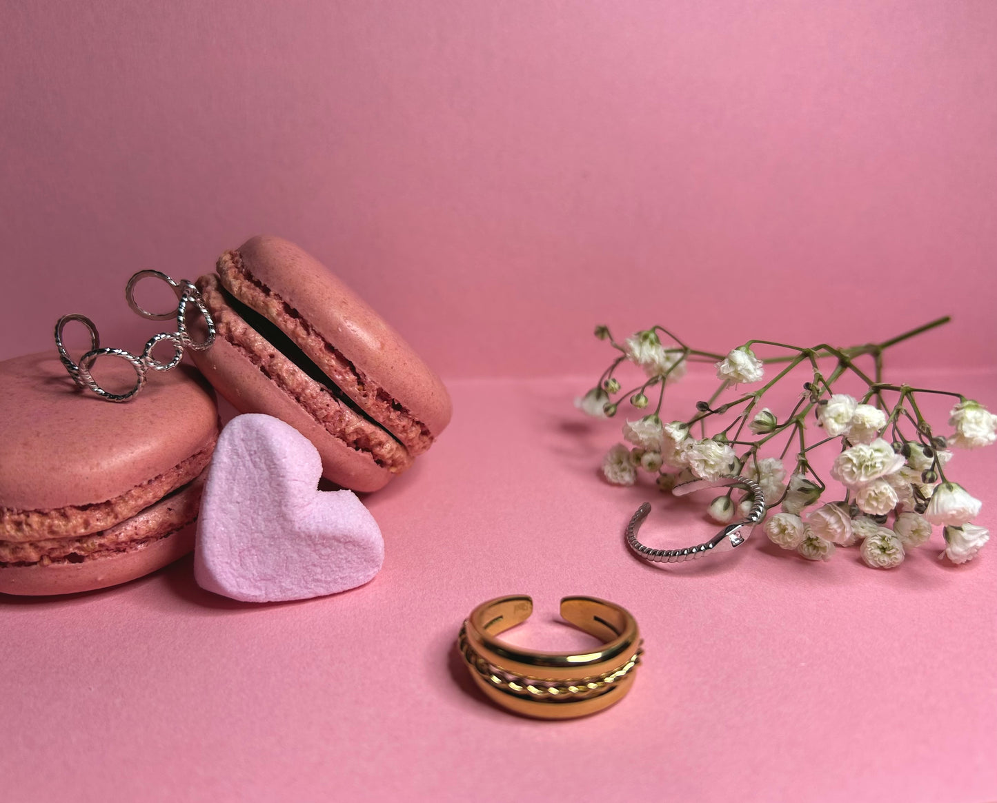 Eve ring