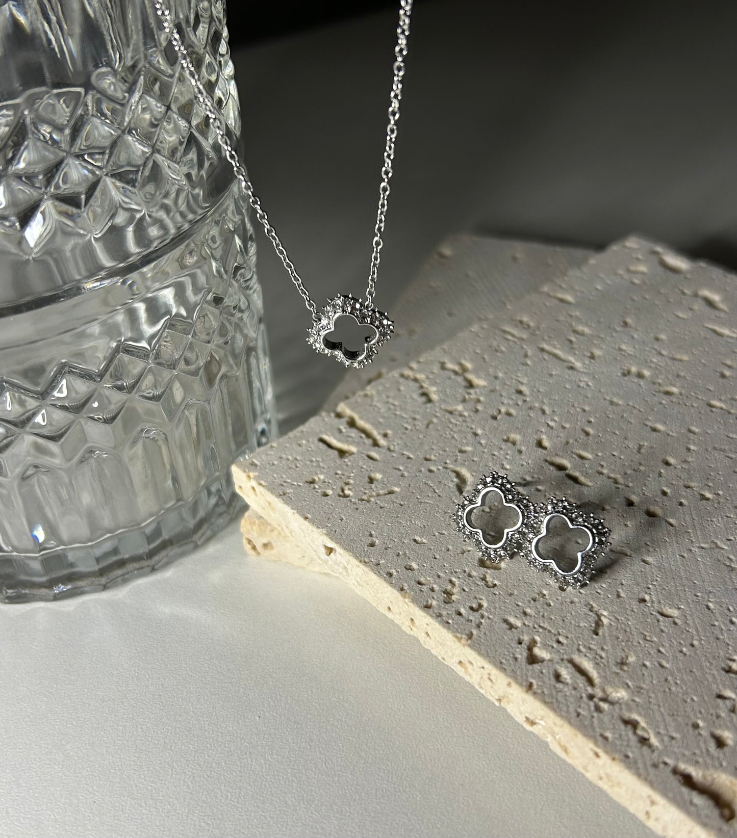 Clover necklace