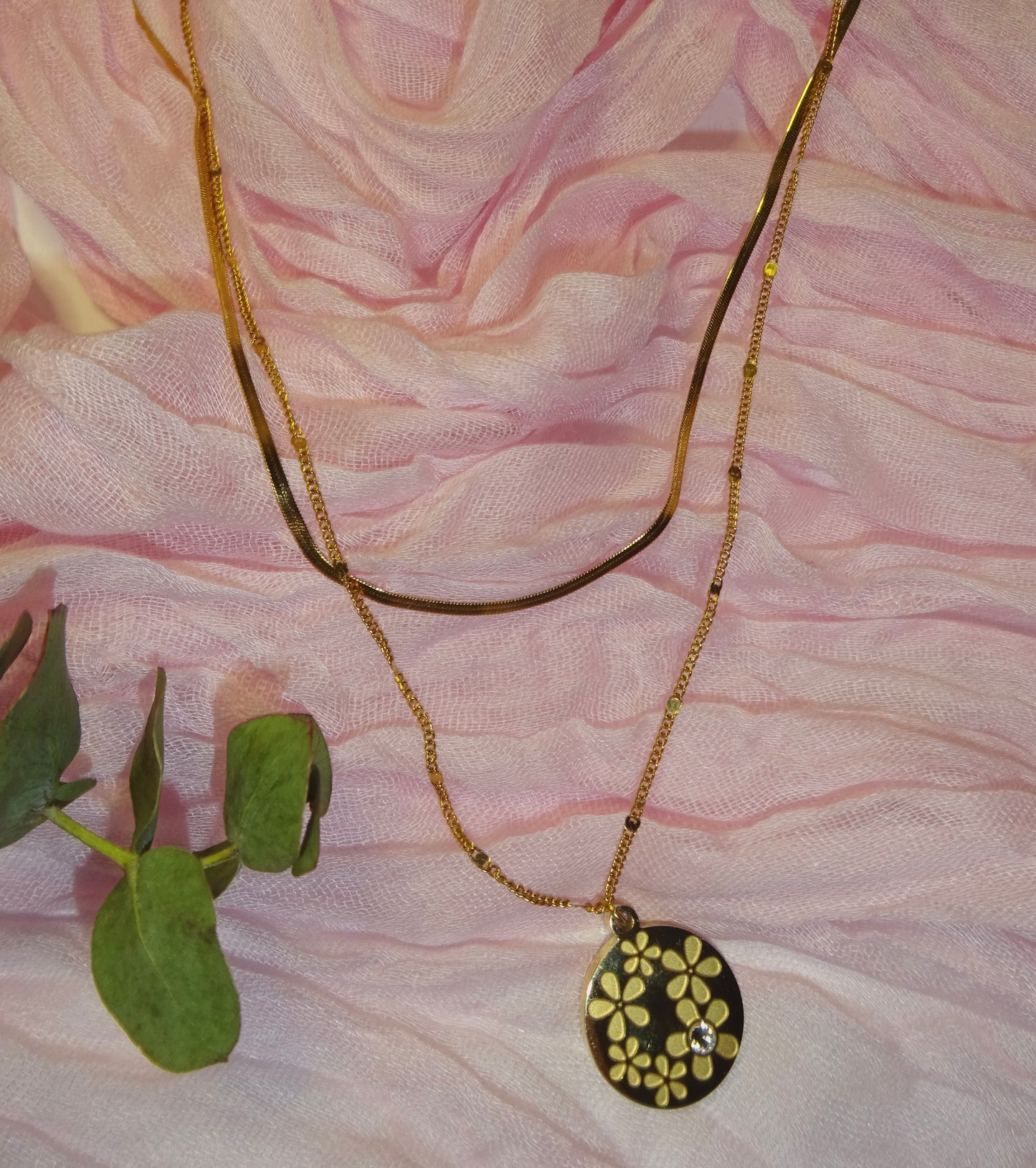 Flora necklaces