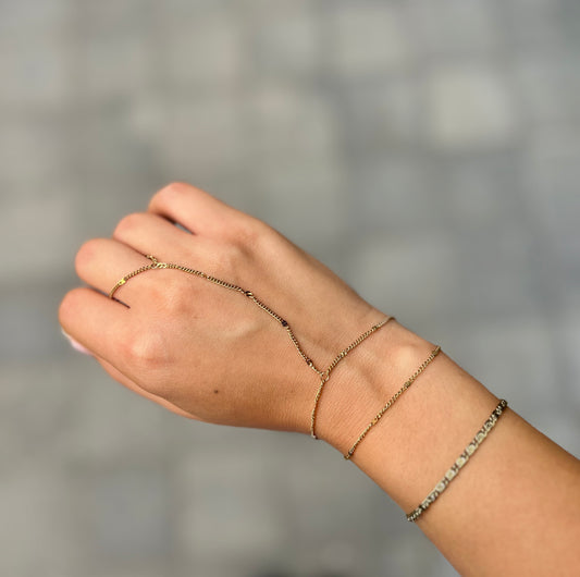 Sofina hand chain