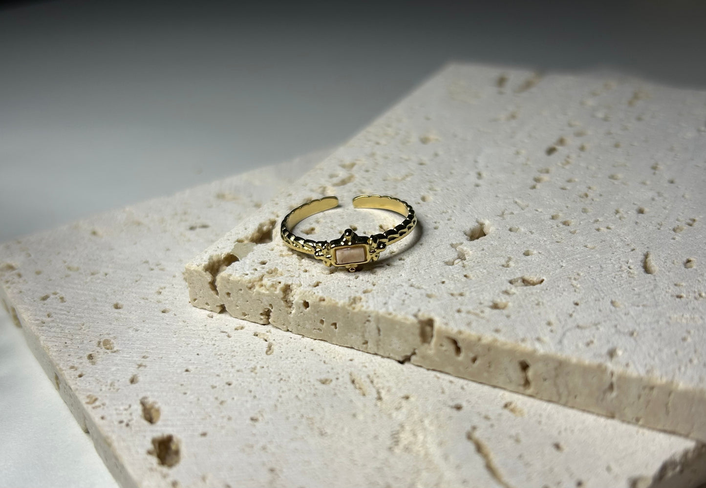 Vintage stone ring