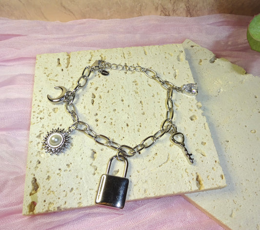 Pearl bracelets