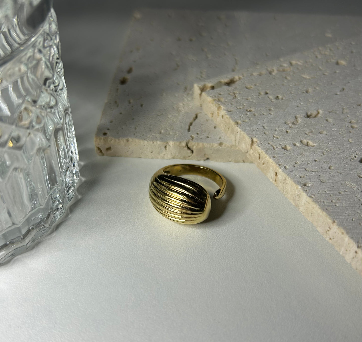 Dynamic ring