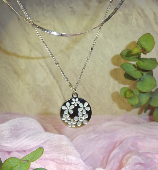 Flora necklaces