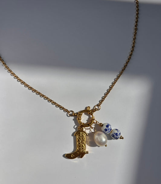 Dolores necklace