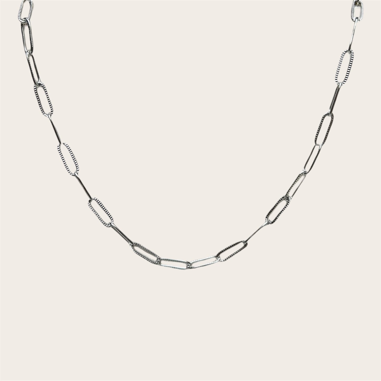Alyana necklace