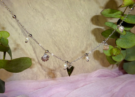 Hibiscus necklace