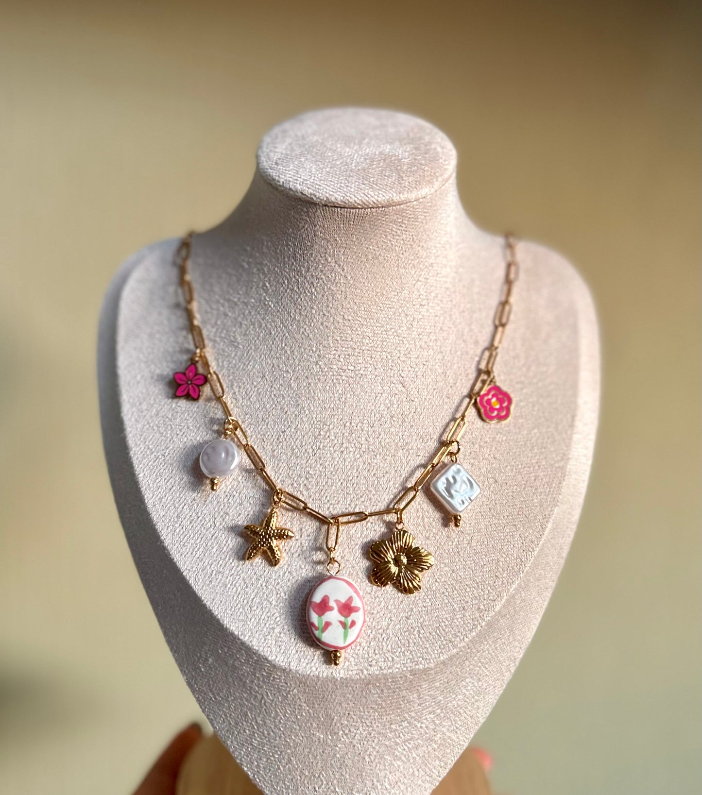 Oona necklace