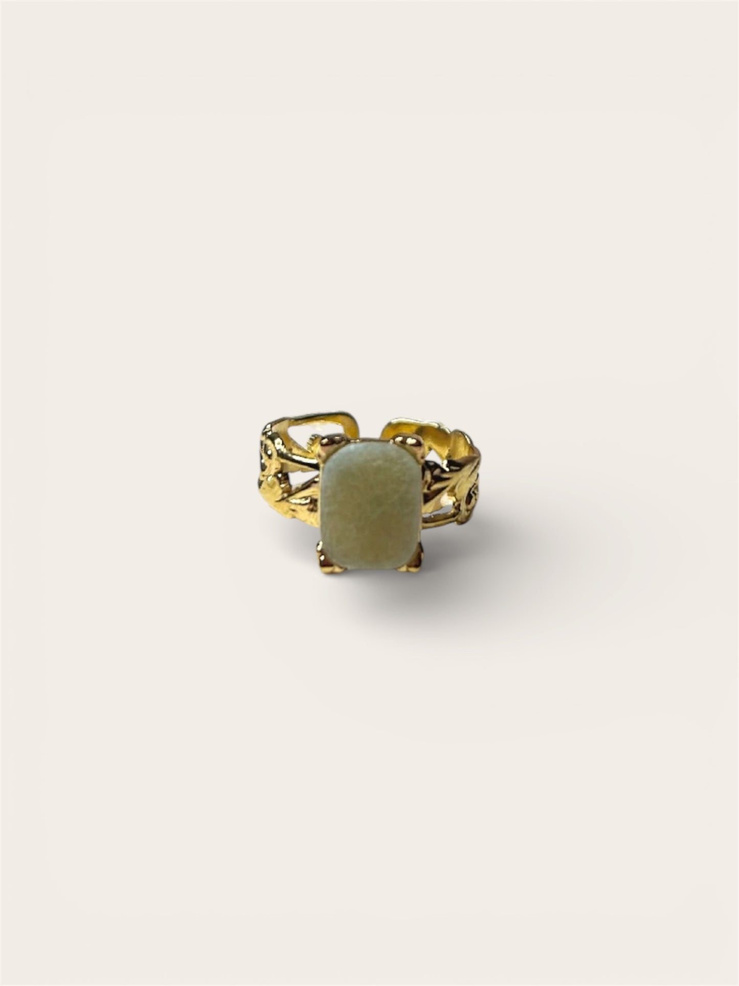 Lupin rings