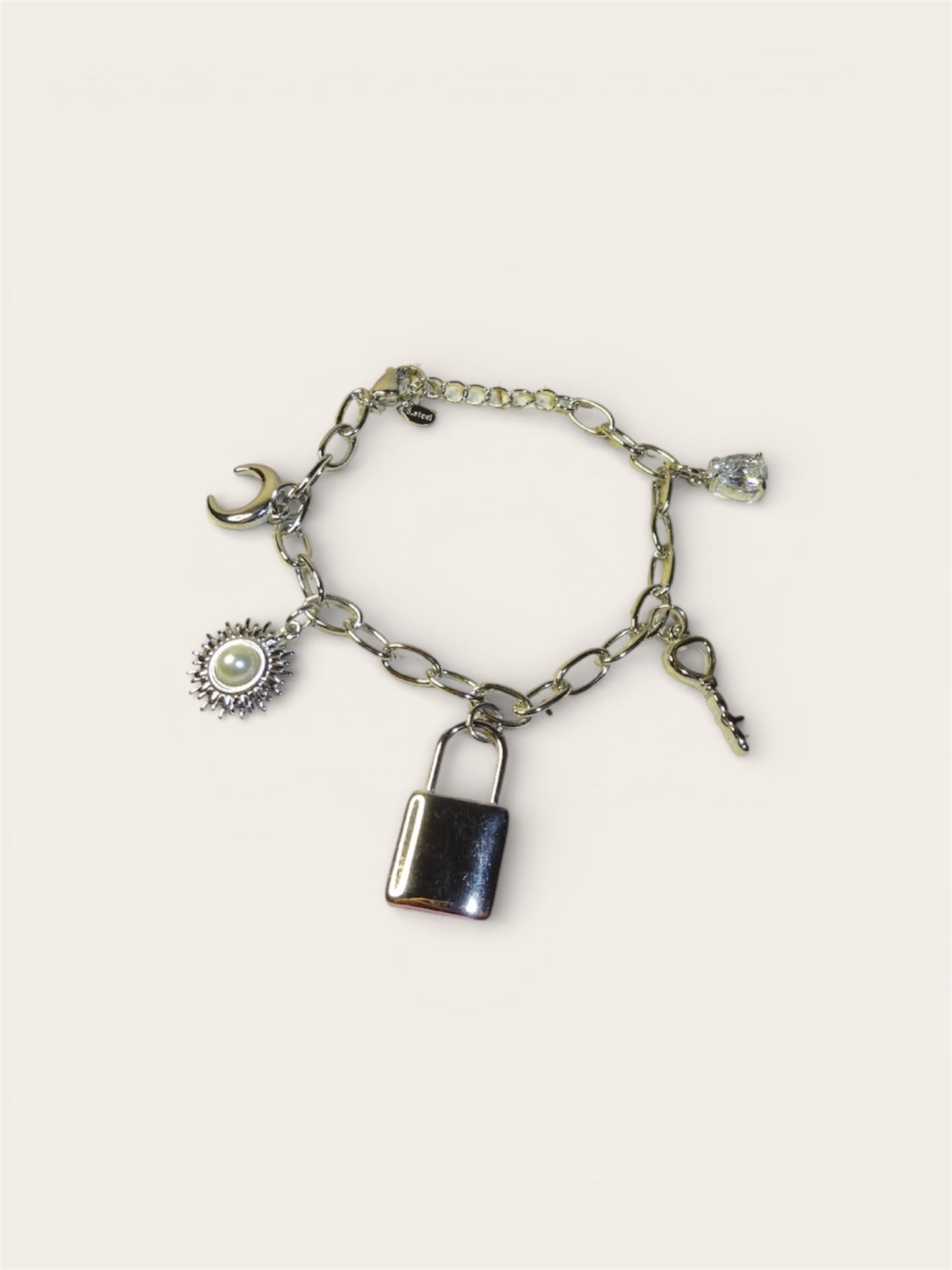 Pearl bracelets