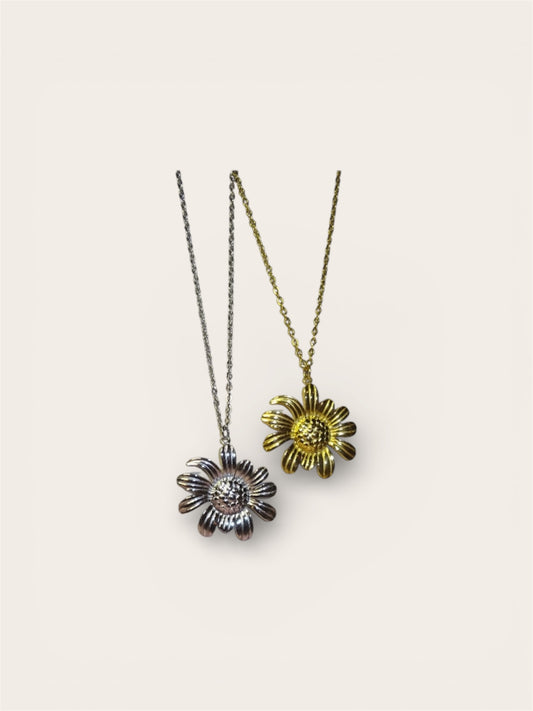 Daisy necklace