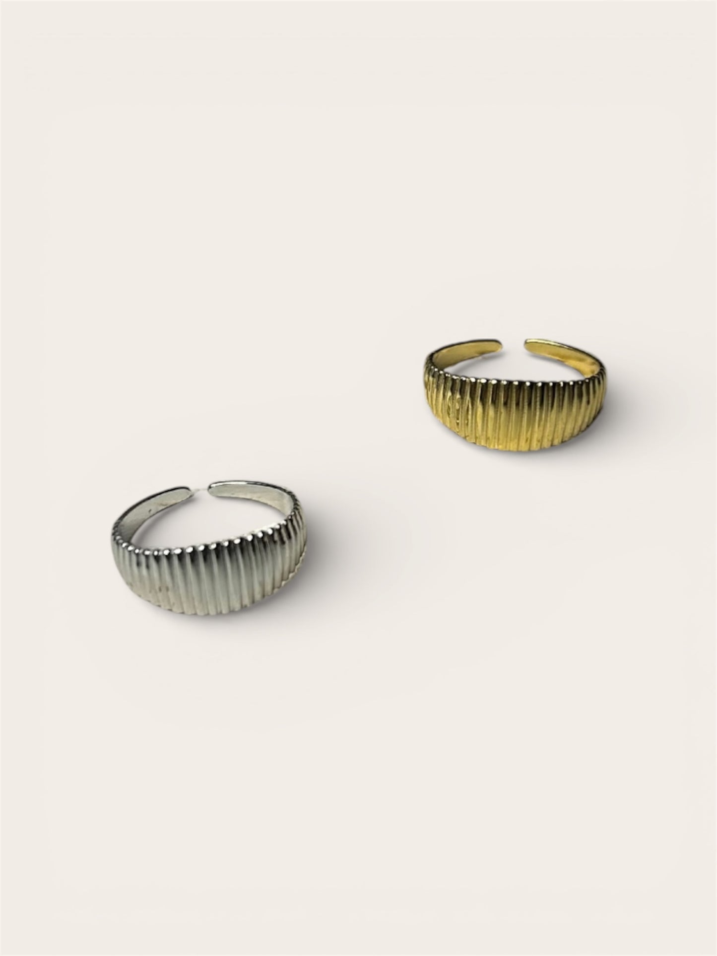 Lines ring